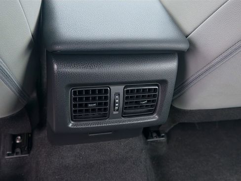 Used 2026 Toyota Camry SE FWD image 22