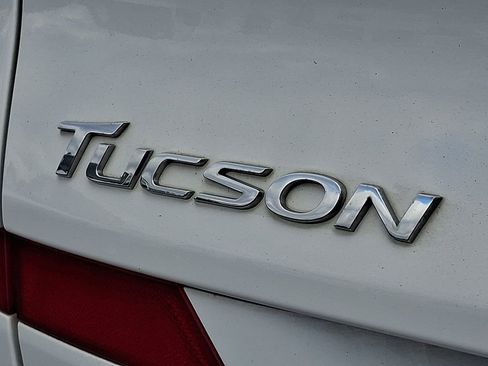 Used 2020 Hyundai Tucson SE image 20