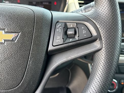 Used 2019 Chevrolet Trax LS FWD image 16