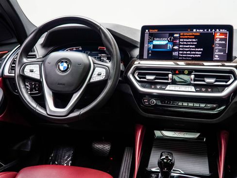 Used 2024 BMW X4 xDrive30i w/ Parking Assistance Package AWD/4WD image 16