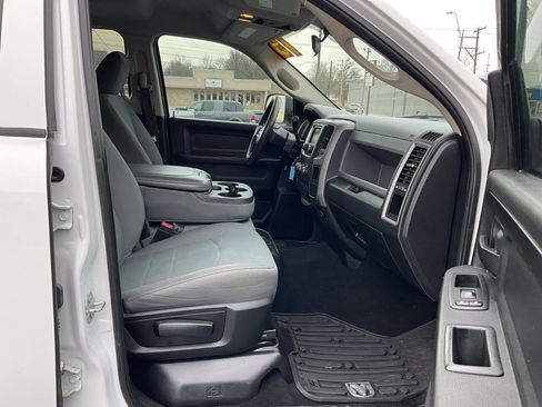 Used 2018 RAM 2500 Tradesman w/ Chrome Appearance Group image 28
