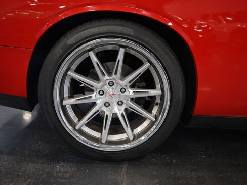 Used 2014 Dodge Challenger R/T Plus image 11