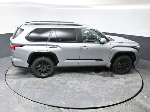 Used 2024 Toyota Sequoia Platinum AWD/4WD image 14