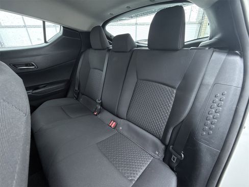 Used 2021 Toyota C-HR LE image 32