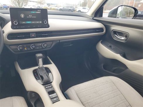 Certified 2025 Honda HR-V LX image 11