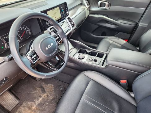 Certified 2023 Kia Sorento EX AWD/4WD image 7