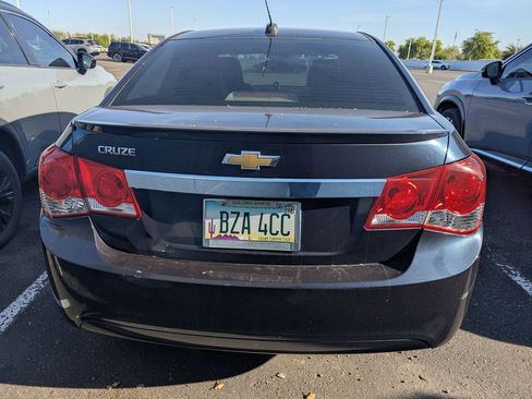 Used 2015 Chevrolet Cruze LS image 6