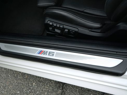 Used 2013 BMW M6 Coupe RWD image 17