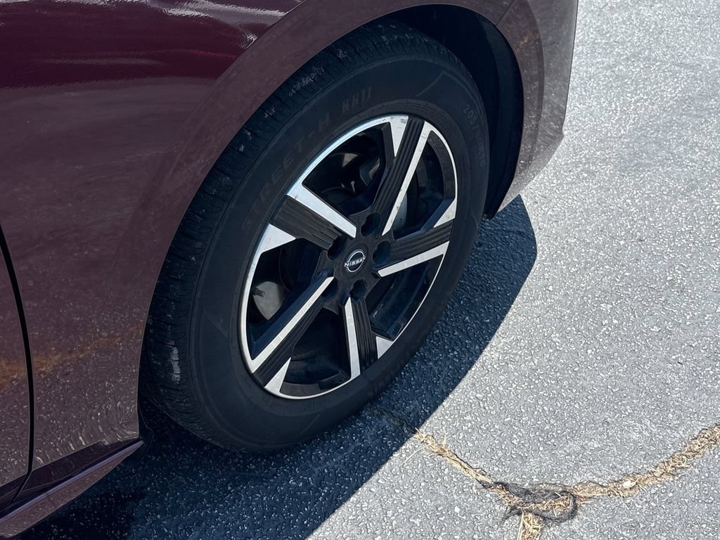 Used 2024 Nissan Sentra SV FWD image 29