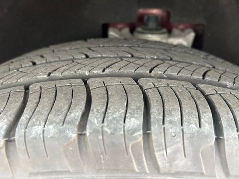 Used 2024 Ford Edge SEL w/ Convenience Package image 25