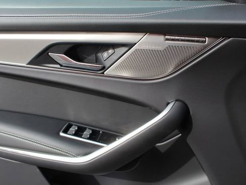 New 2026 Jaguar F-PACE R-Dynamic S image 18