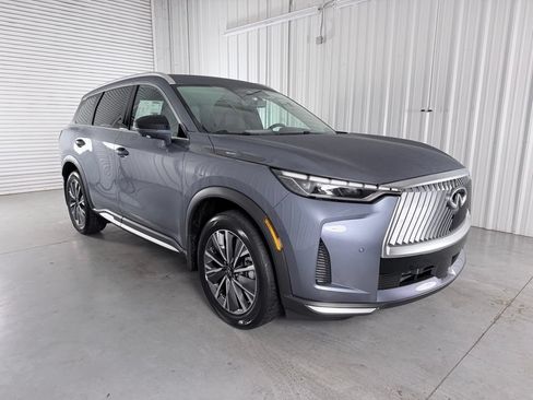 Certified 2026 INFINITI QX60 Luxe w/ Cargo Package FWD image 3