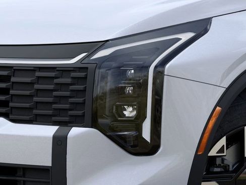 New 2026 Kia Sportage LX image 11