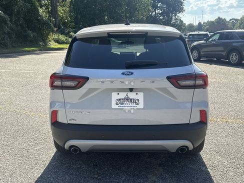 Used 2025 Ford Escape Active w/ Tech Pack #1 FWD image 6