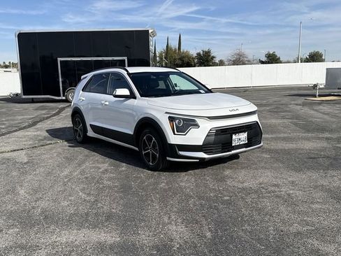Used 2023 Kia Niro EX FWD image 39