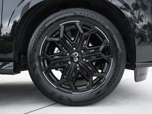 Certified 2026 INFINITI QX80 4WD image 24