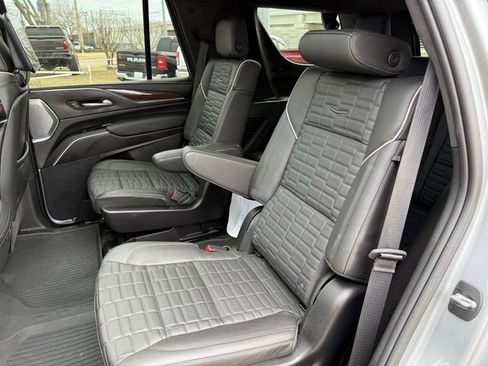Used 2024 Cadillac Escalade Sport Platinum w/ LPO, ONYX Package AWD/4WD image 25