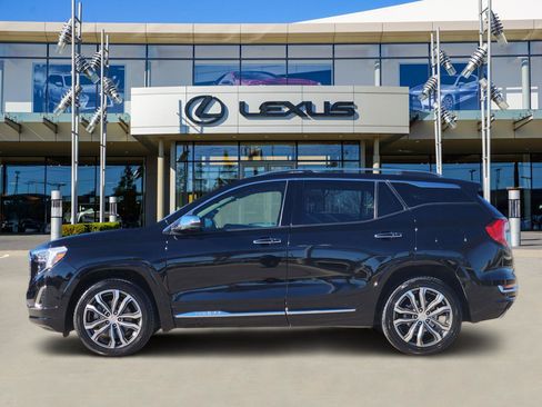 Used 2019 GMC Terrain Denali w/ Advanced Safety Package image 3