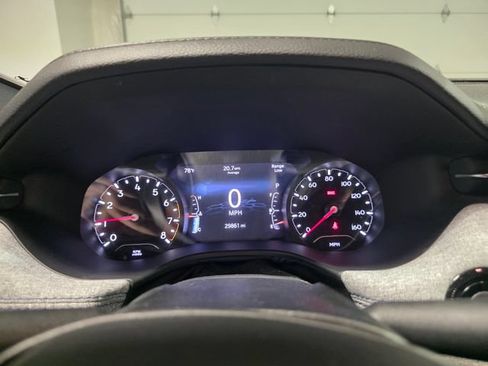 Used 2023 Jeep Compass Latitude AWD/4WD image 13