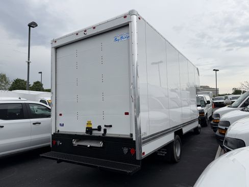 New 2026 Chevrolet Express 4500 w/ Power Convenience Package RWD image 7