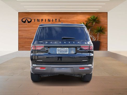 Used 2022 Jeep Wagoneer Series II image 6