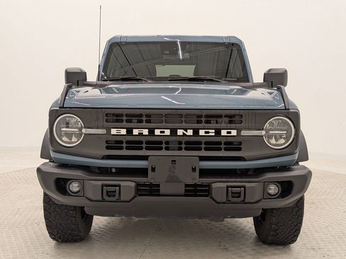 Used 2022 Ford Bronco Black Diamond image 6