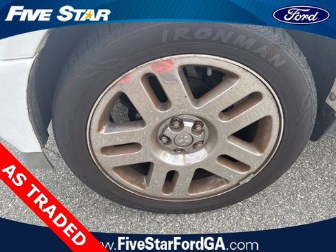 Used 2011 Dodge Nitro Heat image 9