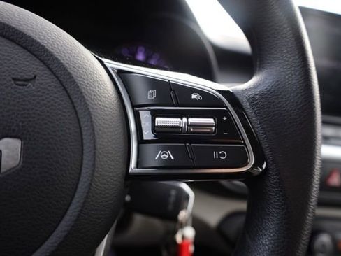 Certified 2023 Kia Forte LXS w/ LXS Technology Package image 23