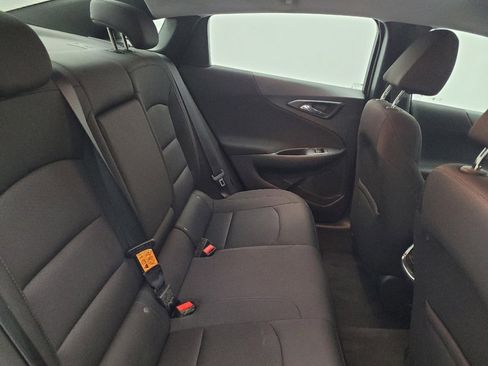 Used 2018 Chevrolet Malibu LT image 19
