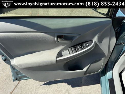 Used 2012 Toyota Prius Three image 19