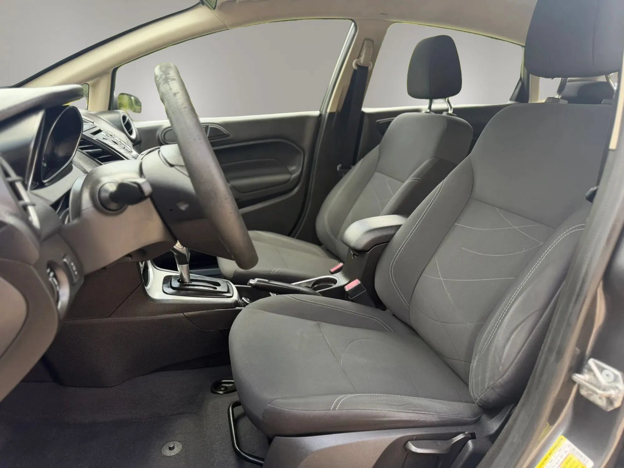 Used 2018 Ford Fiesta SE FWD image 14