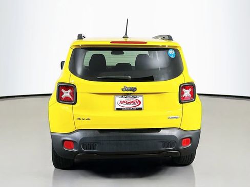 Used 2015 Jeep Renegade Latitude AWD/4WD image 16