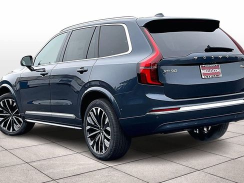 New 2026 Volvo XC90 B6 Ultra w/ Protection Package image 3