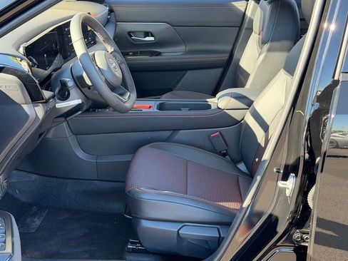 New 2026 Nissan Kicks SR w/ Cold Weather Package FWD image 20