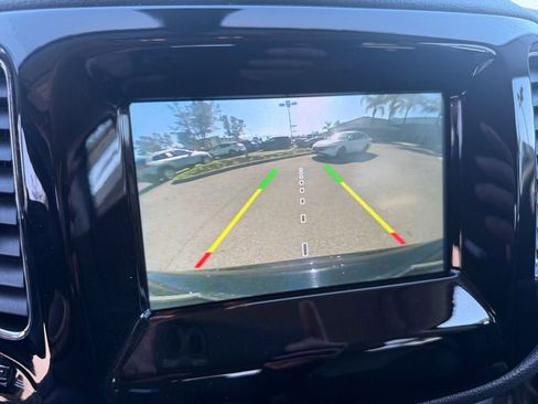 Used 2018 Jeep Compass Latitude w/ Popular Equipment Group image 21