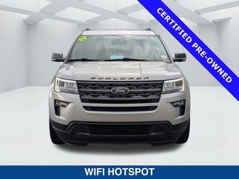Used 2019 Ford Explorer XLT w/ Equipment Group 202A FWD image 9