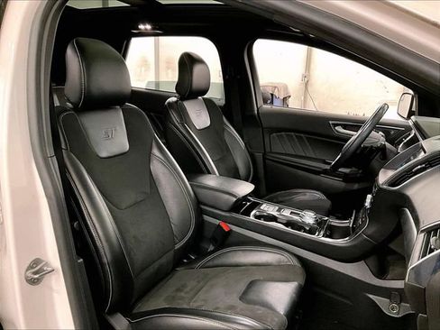 Used 2019 Ford Edge ST w/ Equipment Group 401A AWD/4WD image 7