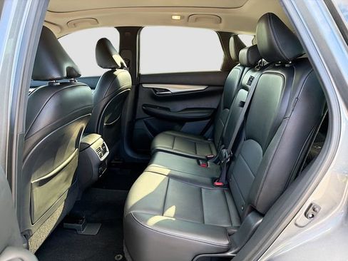 Used 2021 INFINITI QX50 Essential w/ Convenience Package image 22
