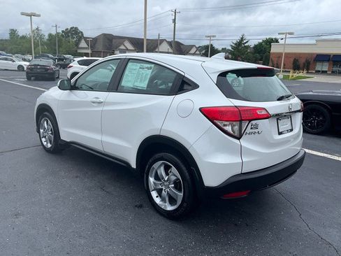 Used 2021 Honda HR-V LX image 5
