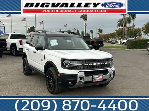 Used 2025 Ford Bronco Sport Badlands image 1