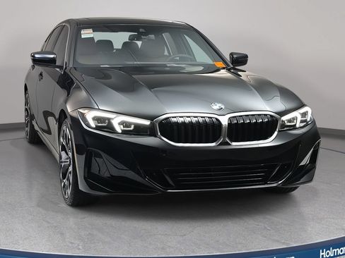 Used 2026 BMW 330i xDrive Sedan w/ Premium Package AWD/4WD image 2