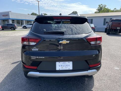 Used 2025 Chevrolet TrailBlazer LT AWD/4WD image 5