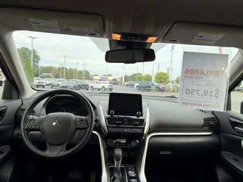 Used 2022 Mitsubishi Eclipse Cross SE AWD/4WD image 11