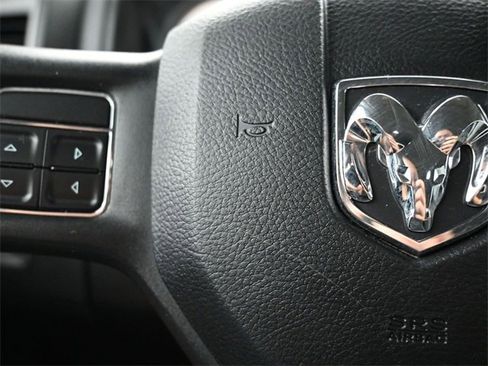 Used 2017 RAM 1500 Express image 21