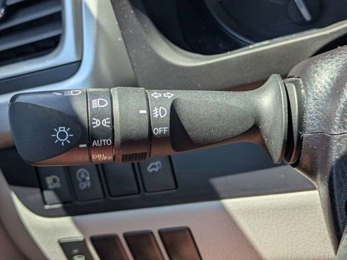 Used 2017 Toyota Highlander XLE AWD/4WD image 25