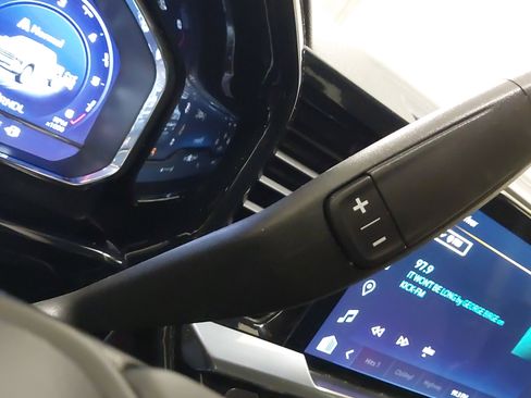 Certified 2023 Chevrolet Silverado 1500 LT w/ Z71 Off-Road Package image 21