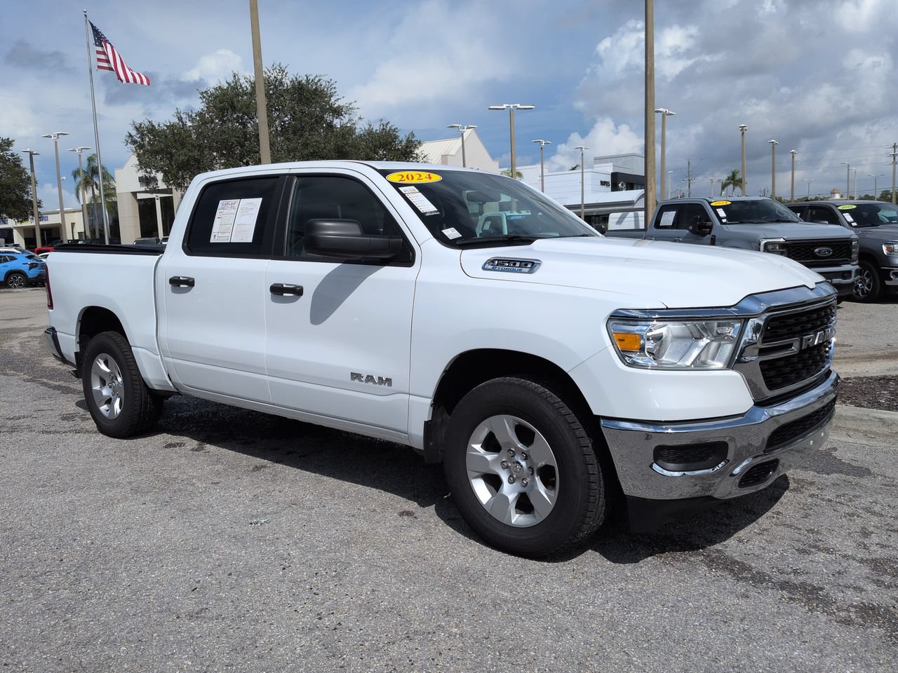 Used 2024 RAM 1500 Big Horn AWD/4WD image 2