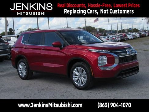 New 2026 Mitsubishi Outlander ES FWD image 1
