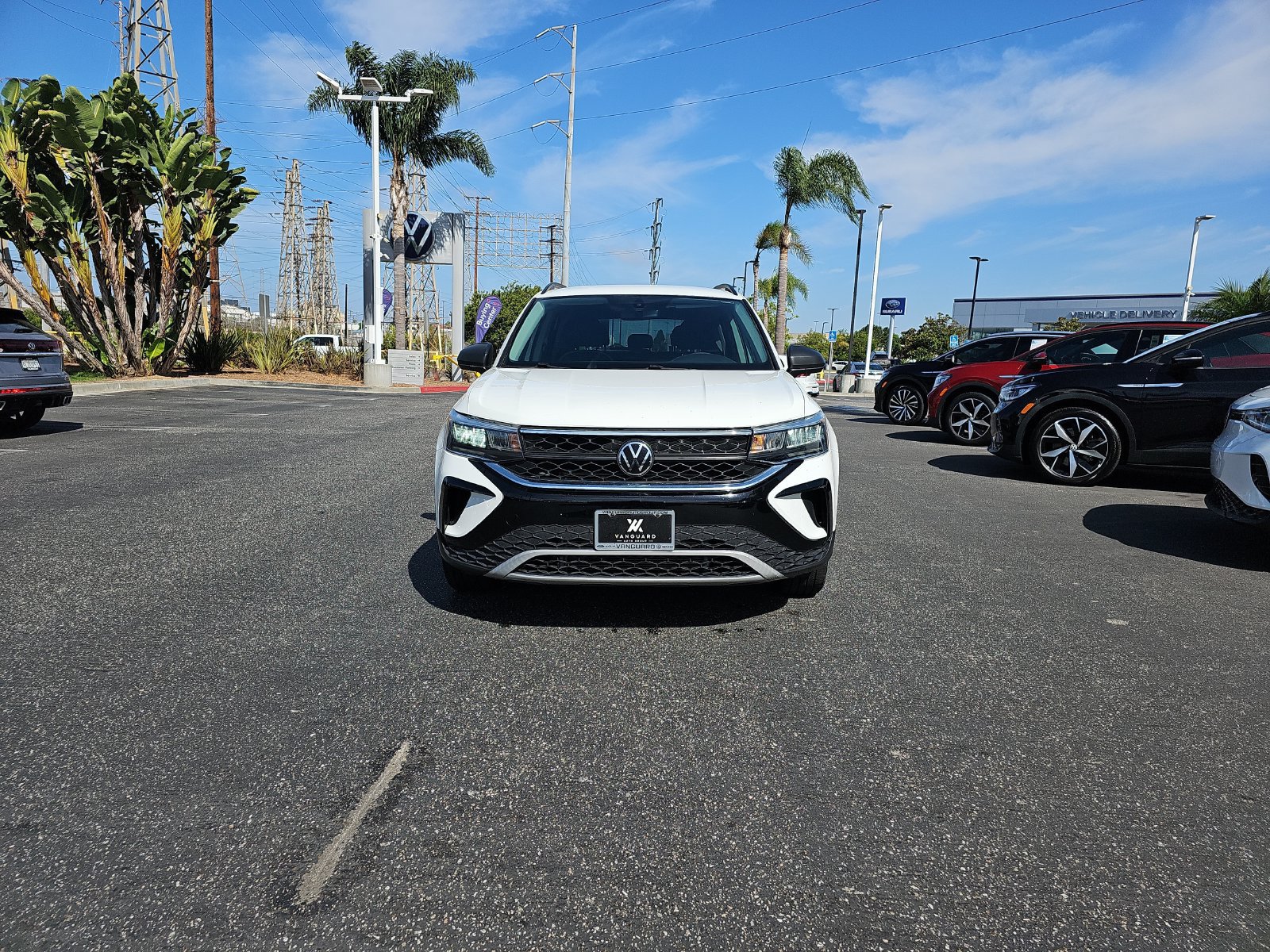 Used 2023 Volkswagen Taos S FWD image 2