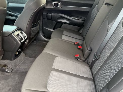 Used 2022 Kia Sorento LX FWD image 26